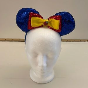 Mickey Mouse ears in Snow White theme